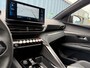 Peugeot 5008 Allure Pack Business, (2023-G2) | 18" lichtmetalen velgen 'Detroit' | Camera achter | Climate Control met links/rechts gescheiden regeling en uitstroomopeningen voor de achterpassagiers