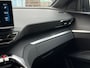 Peugeot 5008 Allure Pack Business, (2023-G2) | 18" lichtmetalen velgen 'Detroit' | Camera achter | Climate Control met links/rechts gescheiden regeling en uitstroomopeningen voor de achterpassagiers