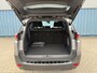 Peugeot 5008 Allure Pack Business, (2023-G2) | 18" lichtmetalen velgen 'Detroit' | Camera achter | Climate Control met links/rechts gescheiden regeling en uitstroomopeningen voor de achterpassagiers