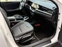 Kia e-Niro DynamicPlusLine 64 kWh | Navi | Clima | Camera | Schuif-/Kanteldak | Stoel-/Stuurverwarming | Apple Carplay & Android Auto