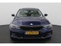 BMW 3-Serie Touring 318i Sport Line | Automaat | Apple CarPlay / Android Auto | Panoramadak | Oyster Leer | Stoelverwaming | Virtual Cockpit | Climate Control | Navigatie | Lichtmetalen Velgen |