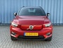 Volvo XC40 Recharge P8 AWD R-Design Trekhaak wegklapbaar | Panoramisch schuif/kanteldak | 19" LM velgen | Getinte ramen achter | Airco | Navigatie |