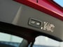 Volvo XC40 Recharge P8 AWD R-Design Trekhaak wegklapbaar | Panoramisch schuif/kanteldak | 19" LM velgen | Getinte ramen achter | Airco | Navigatie |