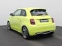 Fiat 500 Abarth Scorpionissima 42 kWh | Apple & android Carplay | 360 parkeersensoren | Stoelverwarming |