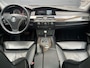 BMW 5-Serie 545I HIGH EXE. TOURING - LEDER - PANO - 8 CYL - UNIEK!