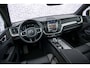 Volvo XC60 2.0 T6 Plug-in hybrid AWD Plus Black Edition | Adaptieve Cruise Control | Panoramadak | Harman Kardon Audio | 360° Parkeercamera | Stoel-/Stuurverwarming | Dodehoek Detectie |