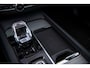 Volvo XC60 2.0 T6 Plug-in hybrid AWD Plus Black Edition | Adaptieve Cruise Control | Panoramadak | Harman Kardon Audio | 360° Parkeercamera | Stoel-/Stuurverwarming | Dodehoek Detectie |