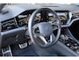 Volkswagen Touareg 3.0 TSi eHybrid 4MOTION R 340KW/462PK DSG, 60 mnd / 100.000km garantie, area view, Harman Kardon, head up, puglia leder, panoramadak, trekhaak, 22" LMV zwart, ergo lederen stoelen met elektrische verstelling en geheugen, r-line in en exterieur, camera voor en achter, side assist, navigatie pro, silicium grey MAT