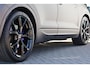 Volkswagen Touareg 3.0 TSi eHybrid 4MOTION R 340KW/462PK DSG, 60 mnd / 100.000km garantie, area view, Harman Kardon, head up, puglia leder, panoramadak, trekhaak, 22" LMV zwart, ergo lederen stoelen met elektrische verstelling en geheugen, r-line in en exterieur, camera voor en achter, side assist, navigatie pro, silicium grey MAT