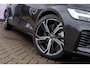 Volvo V60 2.0 T6 Plug-in hybrid AWD Plus Dark | Adaptieve Cruise Control | 360 Parkeercamera | 19" Lichtmetalen Velgen | Stoel-/Stuurverwarming | Harman Kardon Audio | Trekhaak | Sportstoelen |