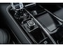 Volvo V60 2.0 T6 Plug-in hybrid AWD Plus Dark | Adaptieve Cruise Control | 360 Parkeercamera | 19" Lichtmetalen Velgen | Stoel-/Stuurverwarming | Harman Kardon Audio | Trekhaak | Sportstoelen |