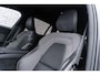 Volvo V60 2.0 T6 Plug-in hybrid AWD Plus Dark | Adaptieve Cruise Control | 360 Parkeercamera | 19" Lichtmetalen Velgen | Stoel-/Stuurverwarming | Harman Kardon Audio | Trekhaak | Sportstoelen |