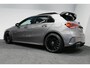 Mercedes-Benz A-klasse 200 AMG Line / A45 AMG Diffuser / Panamericana Grille / Panoramadak / A45 Dakspoiler / Elektr. verstelbare voorstoelen + memory / Multibeam LED Koplampen / Apple Carplay - Android Auto / Stoelverwarming / Ambienteverlichting / 19'' LMV / Night pakket / Dodehoek detectie / Widescreen / Achteruitijrcamera