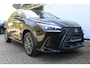 Lexus NX 450h+ AWD Luxury Line | Direct Leverbaar !! | Afneembare trekhaak | Stoel/stuur verwarming | Elektrisch verstelbare stoelen | Achteruitrijcamera | Adaptive cruise controle | Lane assist | Elektrische kofferbakklep | Elektrisch verstelbaar stuurwiel | Navigatie | Apple CarPlay/Android Auto | Keyless entry/start | Parkeersensoren V+A | Virtual cockpit | Dodehoekdetectie |