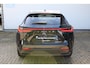 Lexus NX 450h+ AWD Luxury Line | Direct Leverbaar !! | Afneembare trekhaak | Stoel/stuur verwarming | Elektrisch verstelbare stoelen | Achteruitrijcamera | Adaptive cruise controle | Lane assist | Elektrische kofferbakklep | Elektrisch verstelbaar stuurwiel | Navigatie | Apple CarPlay/Android Auto | Keyless entry/start | Parkeersensoren V+A | Virtual cockpit | Dodehoekdetectie |
