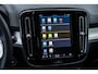 Volvo XC40 2.0 B4 Core | Trekhaak | Adaptieve Cruise Control | Dodehoek Detectie | Stoel-/Stuur-/-Achterbankverwarming | Extra Getint Glas | Standkachel | Parkeercamera | Google Maps |