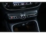 Volvo XC40 2.0 B4 Core | Trekhaak | Adaptieve Cruise Control | Dodehoek Detectie | Stoel-/Stuur-/-Achterbankverwarming | Extra Getint Glas | Standkachel | Parkeercamera | Google Maps |