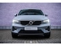 Volvo XC40 2.0 B4 Core | Trekhaak | Adaptieve Cruise Control | Dodehoek Detectie | Stoel-/Stuur-/-Achterbankverwarming | Extra Getint Glas | Standkachel | Parkeercamera | Google Maps |