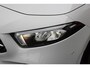 Mercedes-Benz A-klasse 180 136PK AMG LINE AUTOMAAT | PANORAMISCH SCHUIF/KANTEL DAK | KEYLESS ENTRY / GO | NAVIGATIE | ACHTERUITRIJ CAMERA | PARKEERSENSOREN VOOR EN ACHTER | HIGH PERFORMANCE LED KOPLAMPEN | STOEL VERWARMING | SPIEGEL PAKKET | NIGHT PAKKET | LICHTMETALEN VELGEN 19" | STERRENHEMEL | RODE AMG GORDELS |