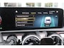 Mercedes-Benz A-klasse 180 136PK AMG LINE AUTOMAAT | PANORAMISCH SCHUIF/KANTEL DAK | KEYLESS ENTRY / GO | NAVIGATIE | ACHTERUITRIJ CAMERA | PARKEERSENSOREN VOOR EN ACHTER | HIGH PERFORMANCE LED KOPLAMPEN | STOEL VERWARMING | SPIEGEL PAKKET | NIGHT PAKKET | LICHTMETALEN VELGEN 19" | STERRENHEMEL | RODE AMG GORDELS |