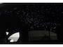 Mercedes-Benz A-klasse 180 136PK AMG LINE AUTOMAAT | PANORAMISCH SCHUIF/KANTEL DAK | KEYLESS ENTRY / GO | NAVIGATIE | ACHTERUITRIJ CAMERA | PARKEERSENSOREN VOOR EN ACHTER | HIGH PERFORMANCE LED KOPLAMPEN | STOEL VERWARMING | SPIEGEL PAKKET | NIGHT PAKKET | LICHTMETALEN VELGEN 19" | STERRENHEMEL | RODE AMG GORDELS |