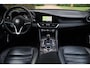 Alfa Romeo Giulia 2.0 Turbo Aut. | Harman-Kardon | Elek. Stoelen | Rijbaanbegeleiding | Luxe Leder | Full Led Koplampen | Historie