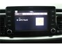 Kia Stonic 1.0 T-GDi DynamicLine - Achteruitrij camera - Trekhaak - Navigatie - Cruise control - Bluetooth - keyless entry - Apple Carplay/Android Auto - 12 maanden Bovag garantie