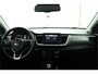 Kia Stonic 1.0 T-GDi DynamicLine - Achteruitrij camera - Trekhaak - Navigatie - Cruise control - Bluetooth - keyless entry - Apple Carplay/Android Auto - 12 maanden Bovag garantie
