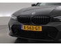BMW 3-Serie Touring 330e M Sport | Facelift | Pano | HUD | Elek. Stoelen | Keyless | Elek. Trekhaak | Camera | 19''