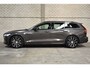 Volvo V60 T6 350PK AWD Plus Dark | Trekhaak | Harman Kardon | Visual Park