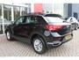 Volkswagen T-Roc 1.0 TSI 110PK STYLE BUSINESS | STOEL VERWARMING | CLIMATE CONTROL | ALL SEASON BANDEN | APPLE CARPLAY/ANDROID AUTO | ADAPTIVE CRUISE CONTROL | LICHTMETALEN VELGEN | DAB+ RADIO | PARKEERSENSOREN VOOR EN ACHTER |