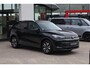 Volkswagen Tiguan 1.5 eTSI Life Edition 130PK / 96kW, Achteruitrijcamera (rear view), rondomzichtcamera (area view), wegklapbare trekhaak, 60 mnd / 100.000km garantie, stoel- en stuurwielverwarming, ambiente verlichting, navigatie, Apple Carplay / Android Auto, privacy glas, 4 seizoenen banden, dodehoekdetectie (side assist), park assist plus
