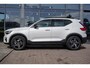 Volvo XC40 2.0 B4 Plus Dark | 2000 kg trekgewicht | Trekhaak | Stuur & Stoelverwarming | Pilot Assist | Elektrische Achterklep | Elektrische Stoelen | Google Services | Harman Kardon |