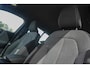 Volvo XC40 2.0 B4 Plus Dark | 2000 kg trekgewicht | Trekhaak | Stuur & Stoelverwarming | Pilot Assist | Elektrische Achterklep | Elektrische Stoelen | Google Services | Harman Kardon |