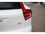 Volvo XC40 2.0 B4 Plus Dark | 2000 kg trekgewicht | Trekhaak | Stuur & Stoelverwarming | Pilot Assist | Elektrische Achterklep | Elektrische Stoelen | Google Services | Harman Kardon |