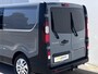 Renault Trafic 2.0 dCi 120 T29 L2H1 DC Work Edition 5 persoons / Dealer onderhouden / Trekhaak 2.000kg / Dubbel Cabine / Airco / Getinte ruiten / 17" LM wielen / Stoelverwarming /