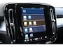 Volvo XC40 B4 211PK automaat Plus Dark / Navigatie / Harman Kardon / Stuur & Stoelverwarming / 19" Velgen / Trekhaak / Elektrische stoelverst. met geheugen