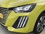 Peugeot e-208 EV Allure 50 kWh 136pk Automaat | 3-Fase | Climate Control | Navigatie | Cruise Control | Parkeersensoren Voor + Achter | Verwarmbare Voorstoelen | 16" Lichtmetalen Velgen | Apple Carplay/Android Auto |