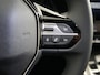 Peugeot 308 Allure | 17" lichtmetalen velgen 'HALONG' | Achteruitrijcamera 180° (Visiopark 1) | Autonomous Emergency Braking d.m.v. radar i.p.v. camera