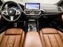 BMW X3 xDrive30e M Sport Individual 293Pk Automaat (PANORAMADAK, M PAKKET, GROOT NAVI, LASER KOPLAMPEN, MEMORY SEATS, STUUR/STOELVERWARMING, 360 CAMERA, HEAD-UP DISPLAY, TREKHAAK, GETINT GLAS, NIEUWSTAAT)