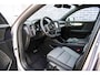 Volvo XC40 2.0 B3 Business Edition | Stoel en Stuurverwarming | Harman Kardon | Adaptieve Cruise Control | BLIS | Donker Glas |