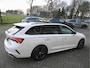 Skoda Octavia Combi 1.4 TSI 245pk RS iV PHEV Business Pano Keyless Ambiente Verlichting Park Assist