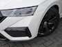 Skoda Octavia Combi 1.4 TSI 245pk RS iV PHEV Business Pano Keyless Ambiente Verlichting Park Assist