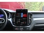 Volvo XC60 2.0 T6 Plug-in hybrid AWD Ultra Black Edition | Luchtvering | Massage | Bowers&Wilkins | 22" Velgen | Panoramadak | Pilot Assist