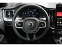Volvo XC60 2.0 T6 Plug-in hybrid AWD Ultra Black Edition | Luchtvering | Massage | Bowers&Wilkins | 22" Velgen | Panoramadak | Pilot Assist