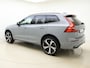 Volvo XC60 T6 350pk AWD Plus Dark / Luchtvering / Harman en Kardon audio / 21 inch velgen / Camera rondom / Panorama dak / Trekhaak /