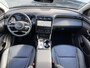 Hyundai Tucson 1.6 T-GDI MHEV Premium | Vol-Leder | Digitaal Instrumentenpaneel | Adapt. Cruise Control | Apple Carplay/Android Auto | Stoelverwarming | Dodehoek Detectie | 360° Camera | Rijklaarprijs!