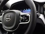 Volvo V60 T6 350pk AWD Plus Dark / Sportleder / 360 Camera / El. Trekhaak / Harman&Kardon / Verw. Voorruit / Keyless / Adapt. Cruise / BLIS / El. Stoelen / Stoel + Stuurw. Verwarming /