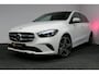Mercedes-Benz B-klasse 200d Premium Plus / Elektr. verstelbare voorstoel + memory / Stoelverwarming / Elektr. wegklapbare trekhaak / Koplamp LED High Performance / Elektr. achterklep / 18'' AMG LMV / Dynamic Select / Cruise Control / Elektr. lendensteun