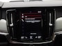 Volvo V90 D5 AWD 236pk Automaat R-Design / Bowers&Wilkins Audio / 21'' / Head-Up Display / Black Pack / Dubbel glas / Panoramadak / Stoel + Stuurw. Verwarming / ACC / BLIS / DAB / El. Trekhaak / El. Bestuurdersstoel /
